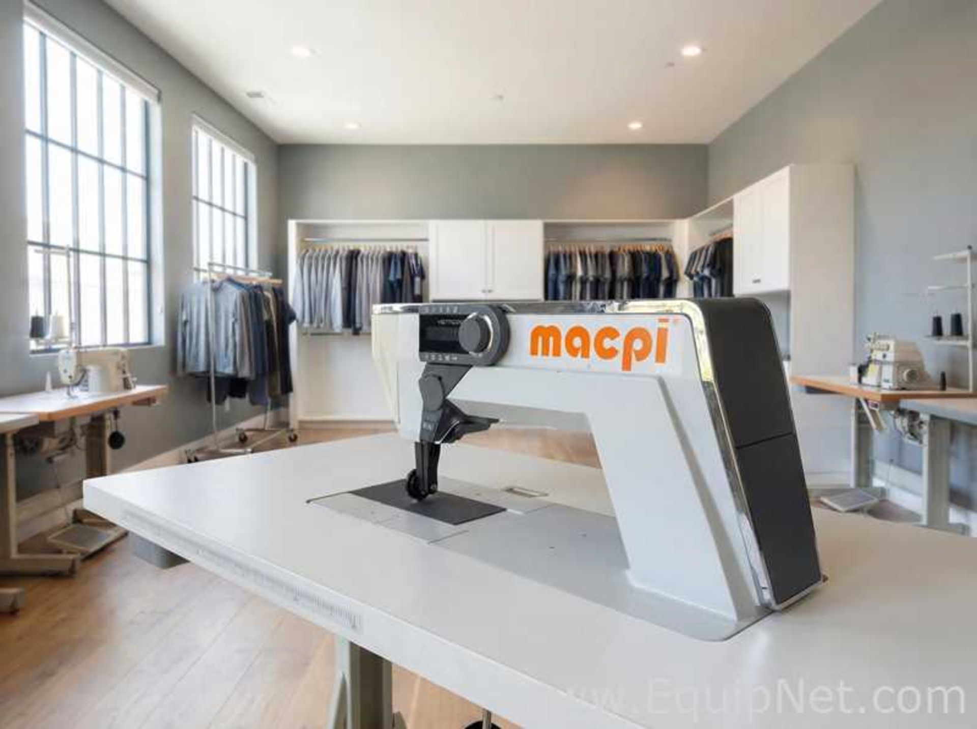 Macpi s.p.a 700.70-3300 Automatic Ultrasonic Cutting Machine