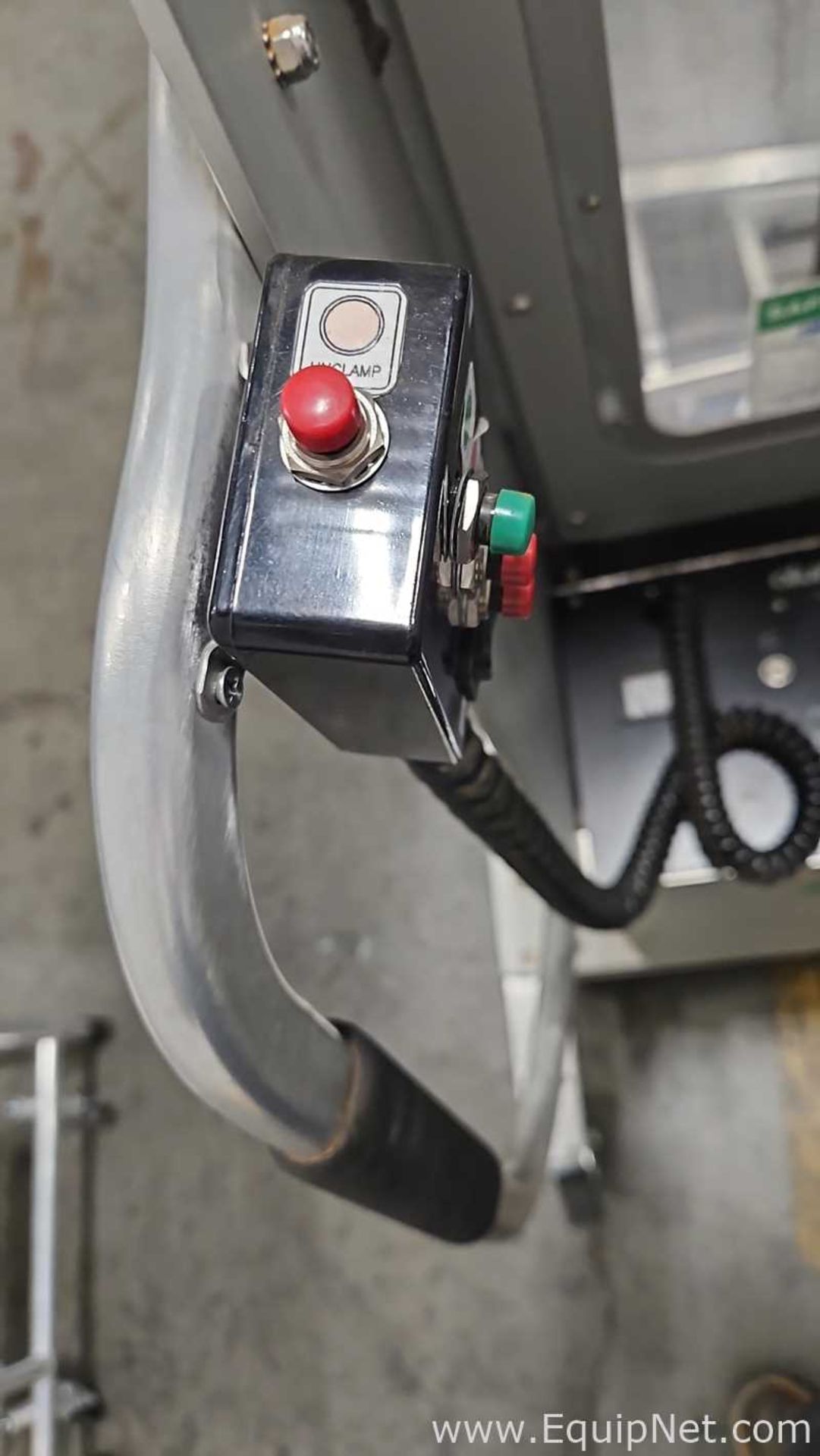 Alum A Lift Battery Operated Lift With Barrell Clamp - Image 19 of 21