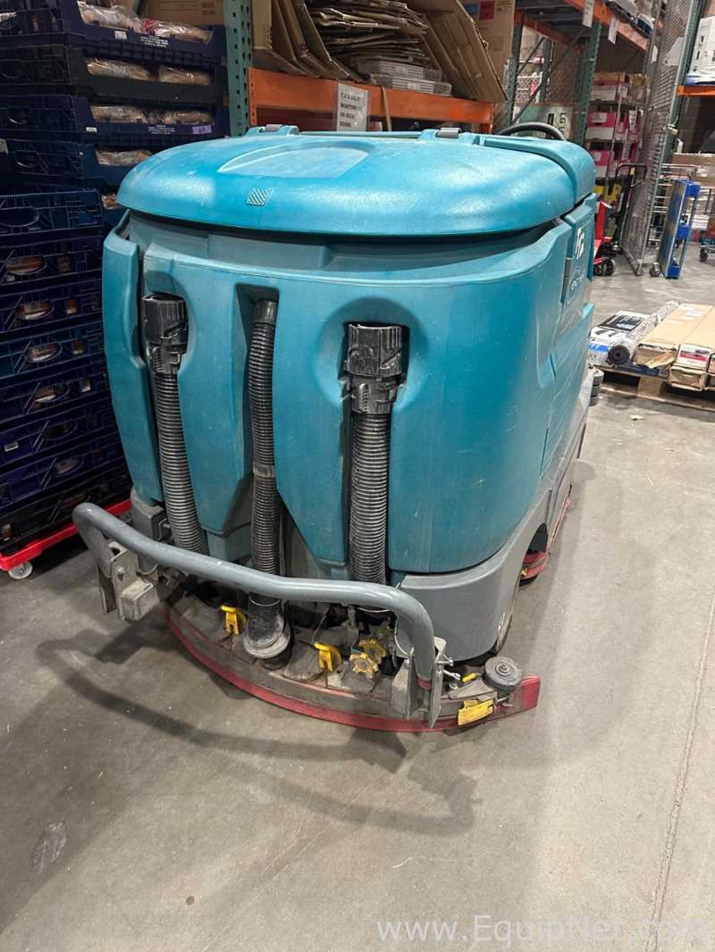 Tennant T17 Battery-Powered Ride-On Floor Scrubber - Image 7 of 12