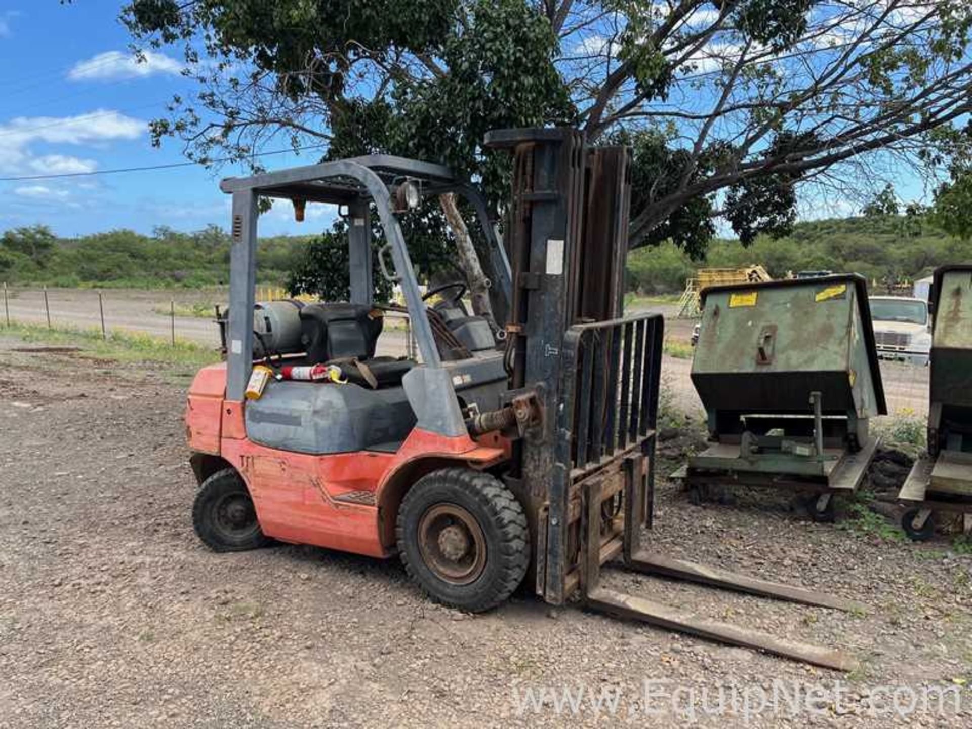 Toyota 7FGU25-62128 Fork Lift Truck | Needs Repair - Image 2 of 3