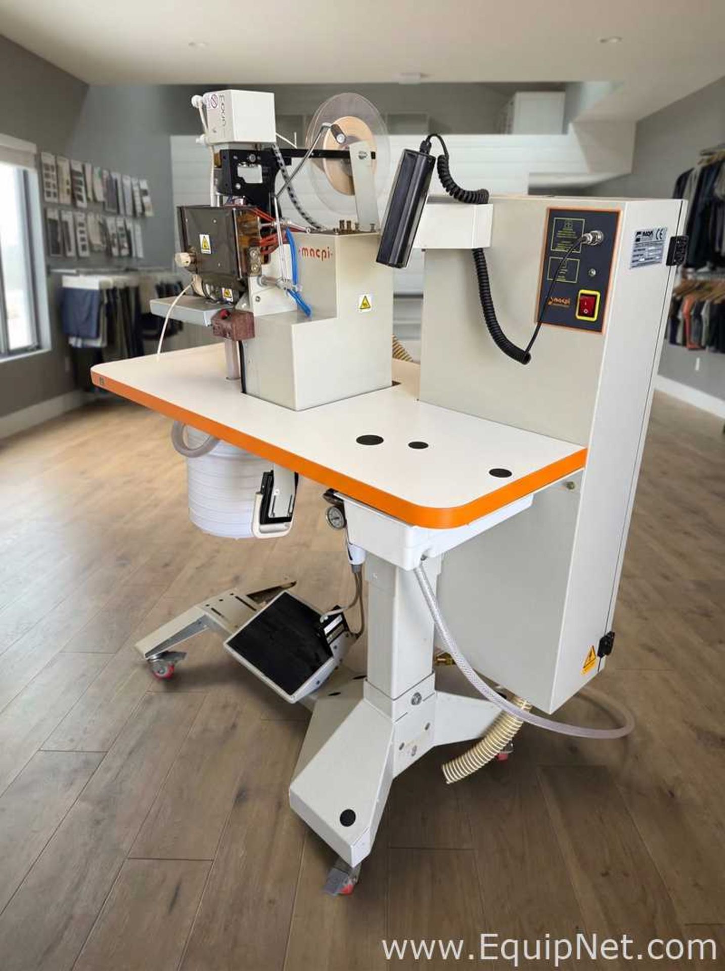 Macpi s.p.a 335.32 Automatic Adhesive Laydown Machine with Side Trimmer - Image 5 of 7
