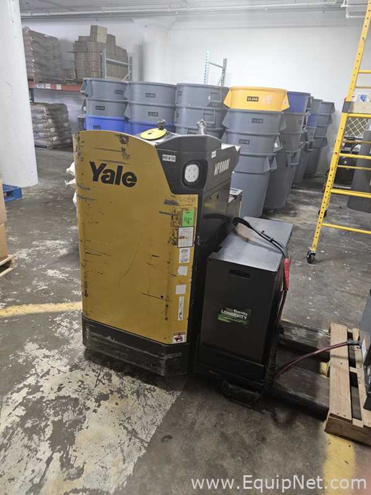 Yale MPR080LVGN24T2748 Motorized Pallet Jack With Charger - Image 4 of 6