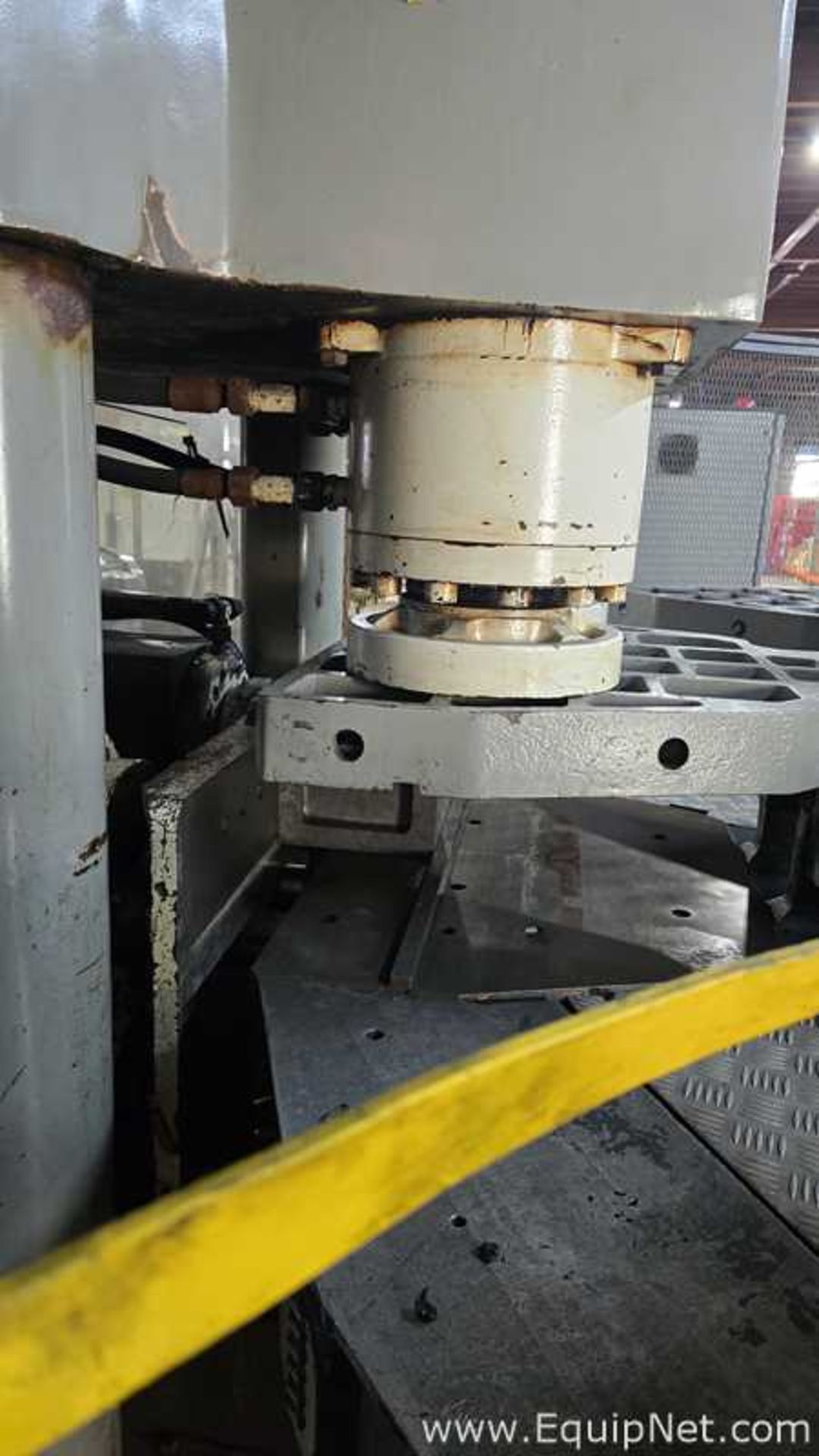 Footwear Injection Molding Machine P227 - Image 6 of 7
