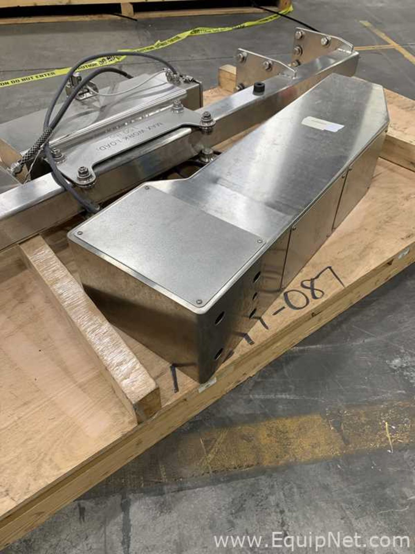 EHS Solutions Stainless Steel CST110 Jib Crane - 150 Lbs. Capacity - Image 8 of 9