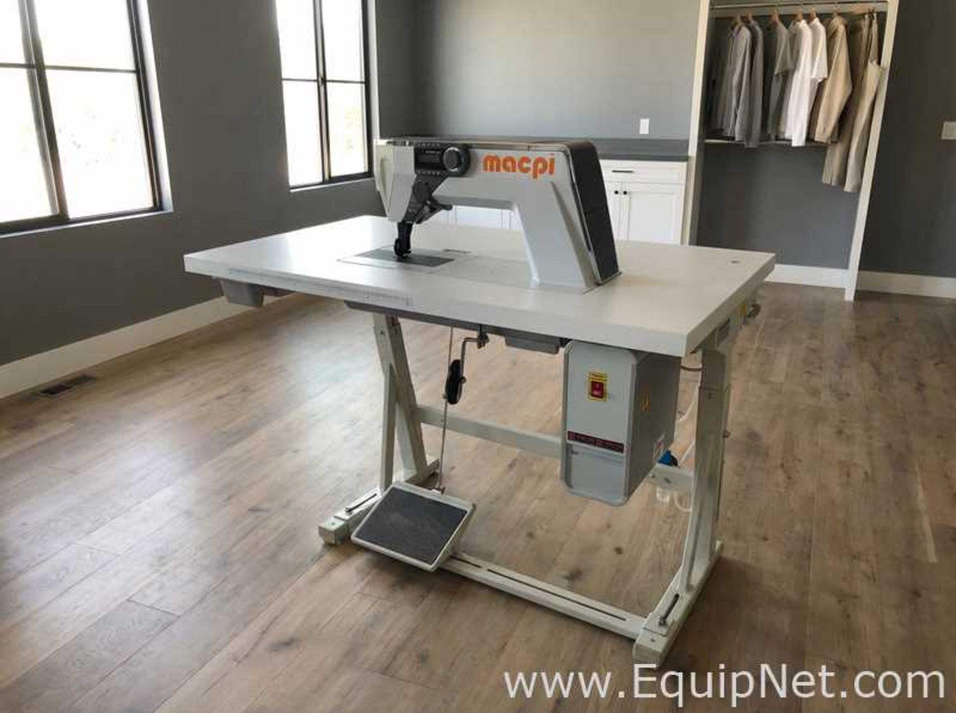 Macpi s.p.a 700.70-3300 Automatic Ultrasonic Cutting Machine - Image 5 of 9