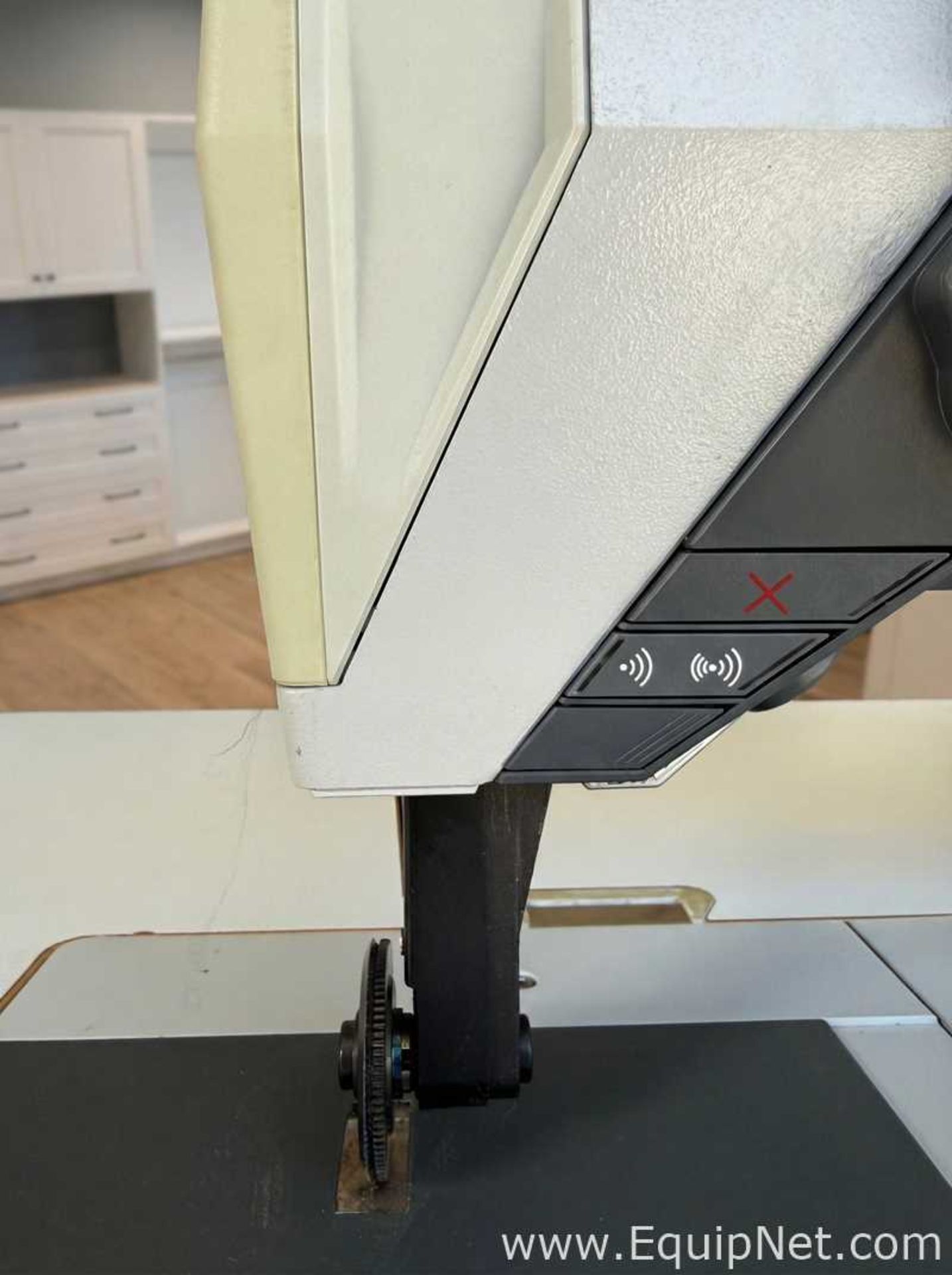 Macpi s.p.a 700.70-3300 Automatic Ultrasonic Cutting Machine - Image 4 of 9