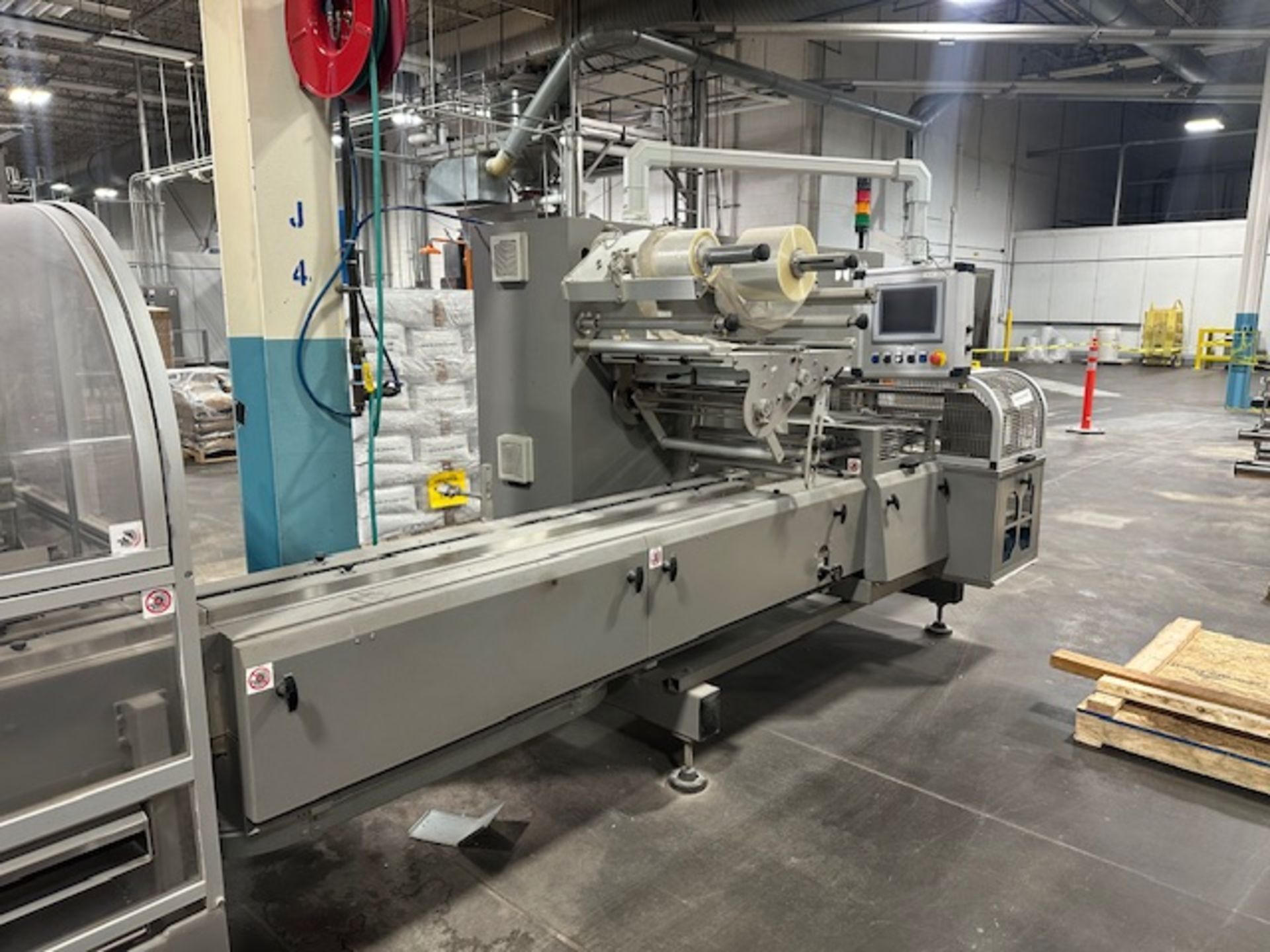Hayssen Flexible Systems horizontal wrapper, Model CO90, designed for ...