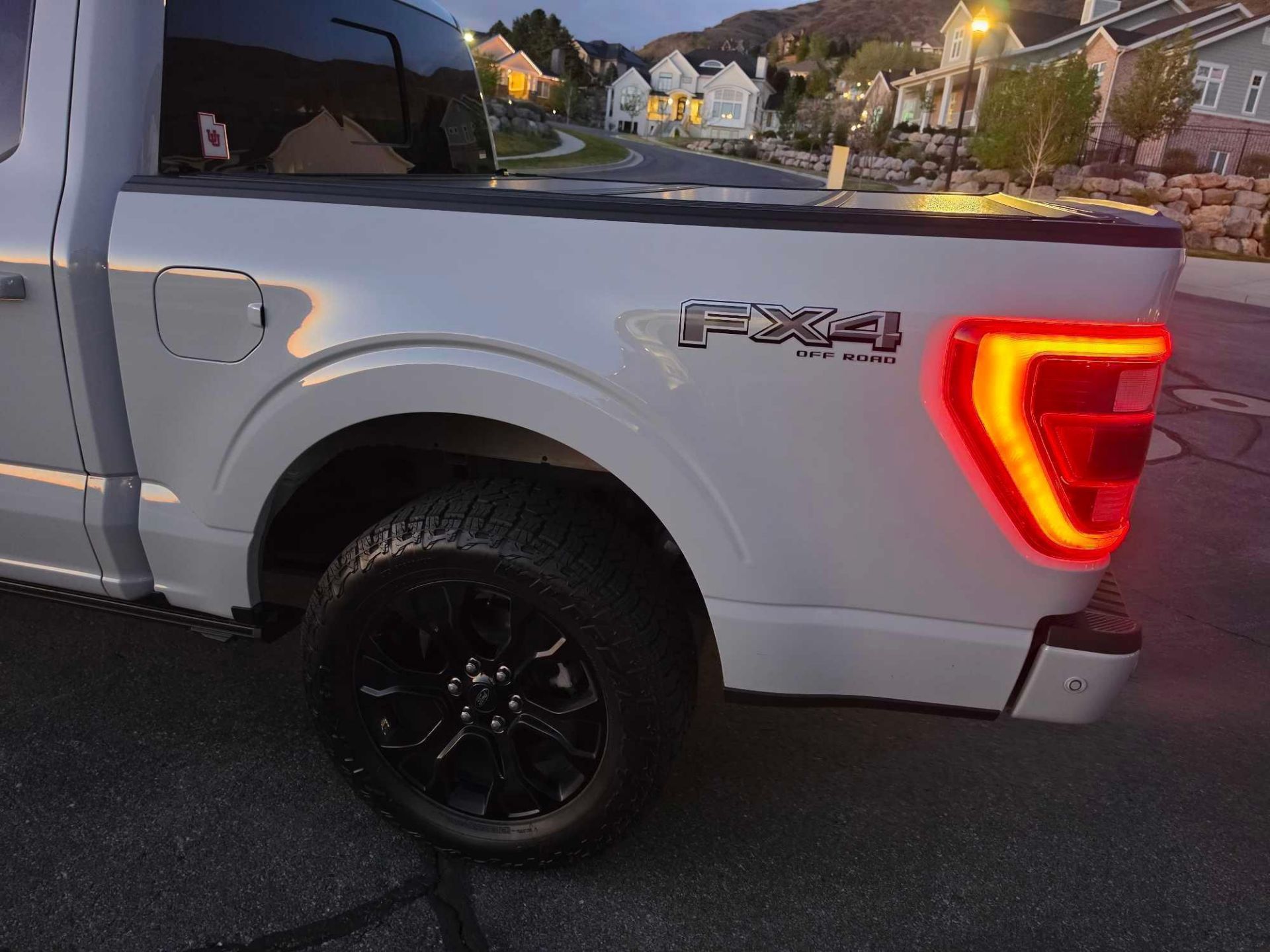 2023 Ford F-150 Lariat, Black Appearance Package, One Owner, Moonroof, 48,000 Miles, Clean Title, VI - Image 16 of 22