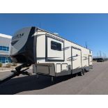 2020 Forest River Salem Hemisphere 5th wheel travel trailer VIN #: 4X4FSBP24LV006926 Features and No