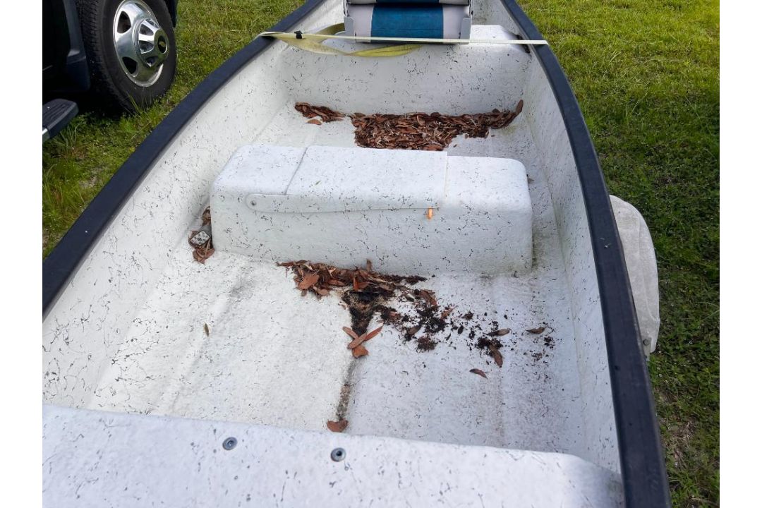 Gheenoe (12') with Shorelander Easy Loader Trailer - VIN# GHE844243212 - Image 5 of 21