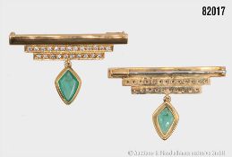 Goldbrosche 750 GG, mit 23 Brillanten ca. 0,30 ct, tw-w-vs und 1 Smaragd ca. 1,20 ct, ...