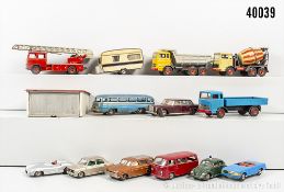 CKO Kellermann Modellfahrzeuge und Garage, dabei 381, 383, 434, 431, 439 usw., Blech, L ...