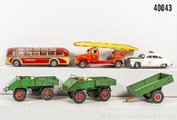 Tippco Fahrzeuge, dabei Bus TCO-916, Military Police TCO-1011, Feuerwehr-Leiterwagen ...