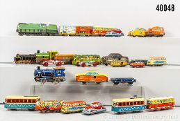 Konv. Rennbahnautos, überwiegend Technofix, Pkw, Busse und Loks, Blech, L bis ca. 16 ...