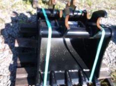 Kubota 24in Quick Attach Compact Excavator Tooth Bucket ONE PER LOT