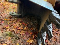 24in pin on excavator tooth bucket