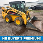 2015 Gehl V270 w/ Bucket