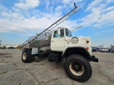 1986 Ford LN8000 Fertilizer Truck, CAT 3406 Engine, Ag-Ready Workhorse