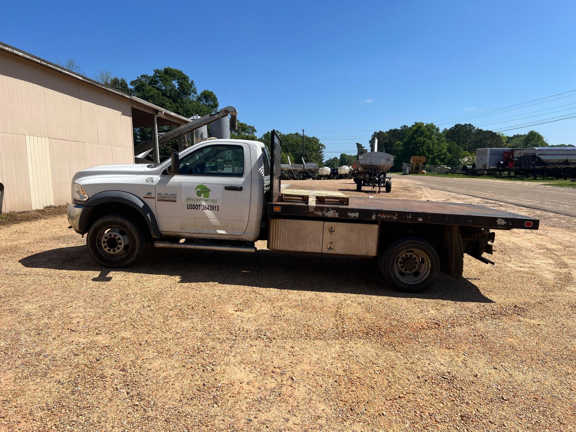 Dodge 4500HD Flat Bed - Image 5 of 54