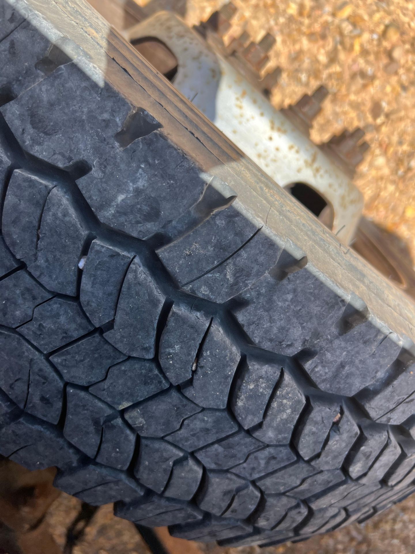 Dodge 4500HD Flat Bed - Image 15 of 54