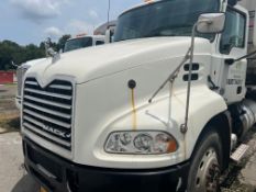 Mack CXU Tender Truck