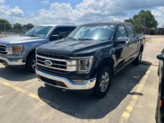 Ford F-150 Lariat 5.0 Four Wheel Drive!
