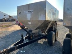 Adams 5 Ton Narrow Row Spreader.