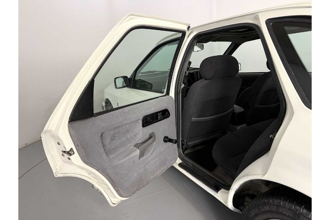 1989 Ford Sierra XR4X4 - Image 23 of 34