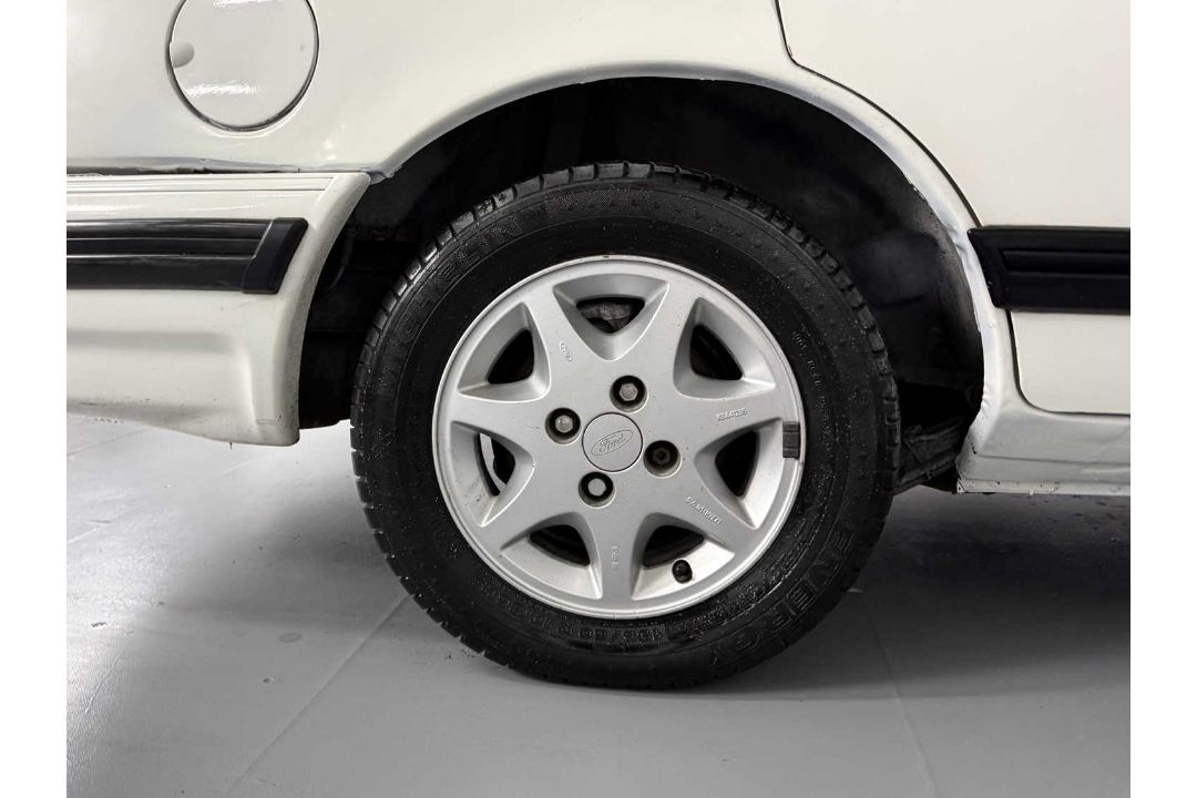 1989 Ford Sierra XR4X4 - Image 13 of 34