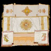Lithurgical Vestments: two Humeal Veils, a conopeum and an altar cloth. Lacework and embroidery feat