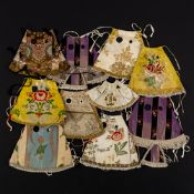 Lithurgical Vestments: 12 pieces of clothing for a Child Jesus Christ, lacework and brocade.