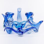 Val Saint Lambert, a collection of 9 pieces of blue-coloured crystal, with 7 vases and 2 bowls.