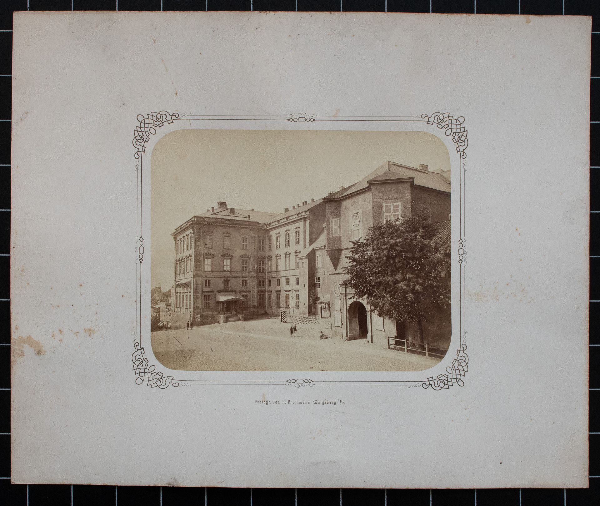 Herrmann Prothmann | Schlossplatz zu Königsberg | Fotografie | 1850er/1860er - Bild 3 aus 3
