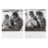 Charles Wilp? | Jean Tinguely mit Manifest | Fotografie | 1959