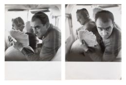 Charles Wilp? | Jean Tinguely mit Manifest | Fotografie | 1959
