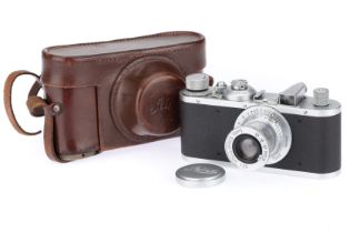 A Leica Standard 35mm Viewfinder Camera,
