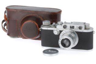 A Leica IIIa 35mm Rangefinder Camera,