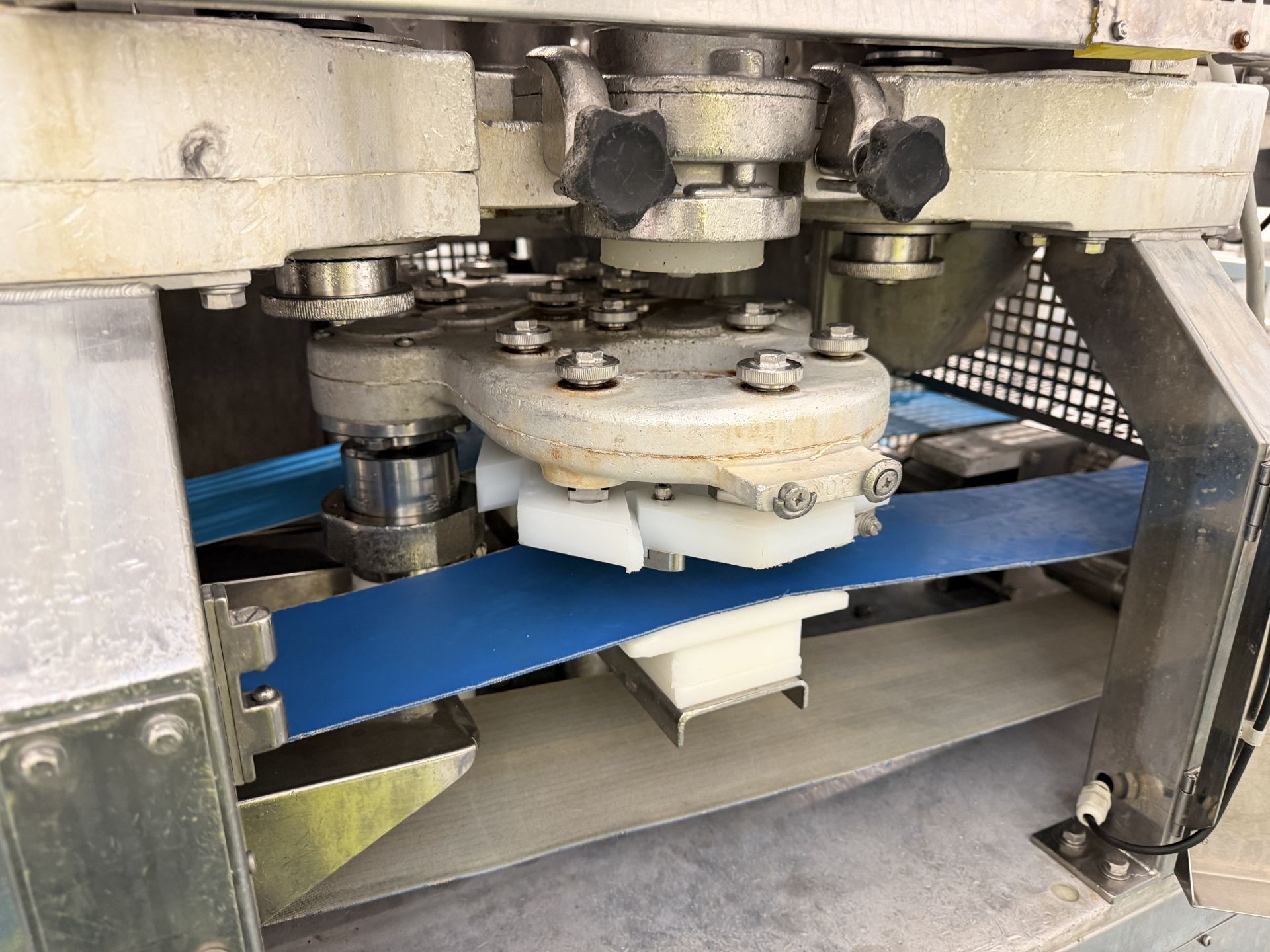 RHEON WN055 ENCRUSTING MACHINE. + SPARES + MANUAL - Image 5 of 9