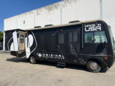 2005 Fleetwood Motor Home