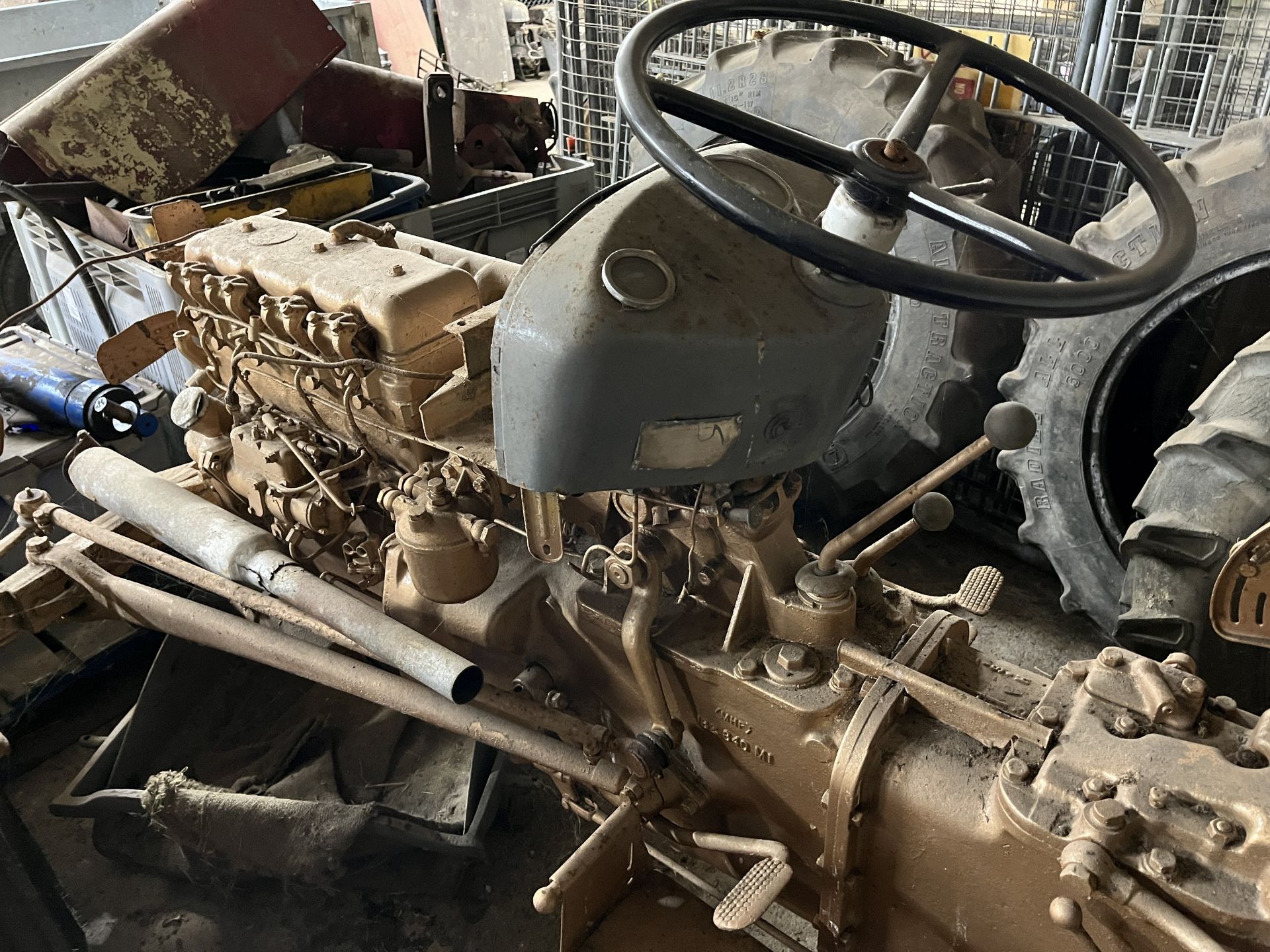 NO VAT Massey Ferguson Goldseal tractor, rebuilt engine, unfinished project - Image 2 of 5