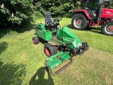 NO VAT Lloyds sit on self propelled lawn mower, 2015 hrs shown but vendor unsure on accuracy, kubota