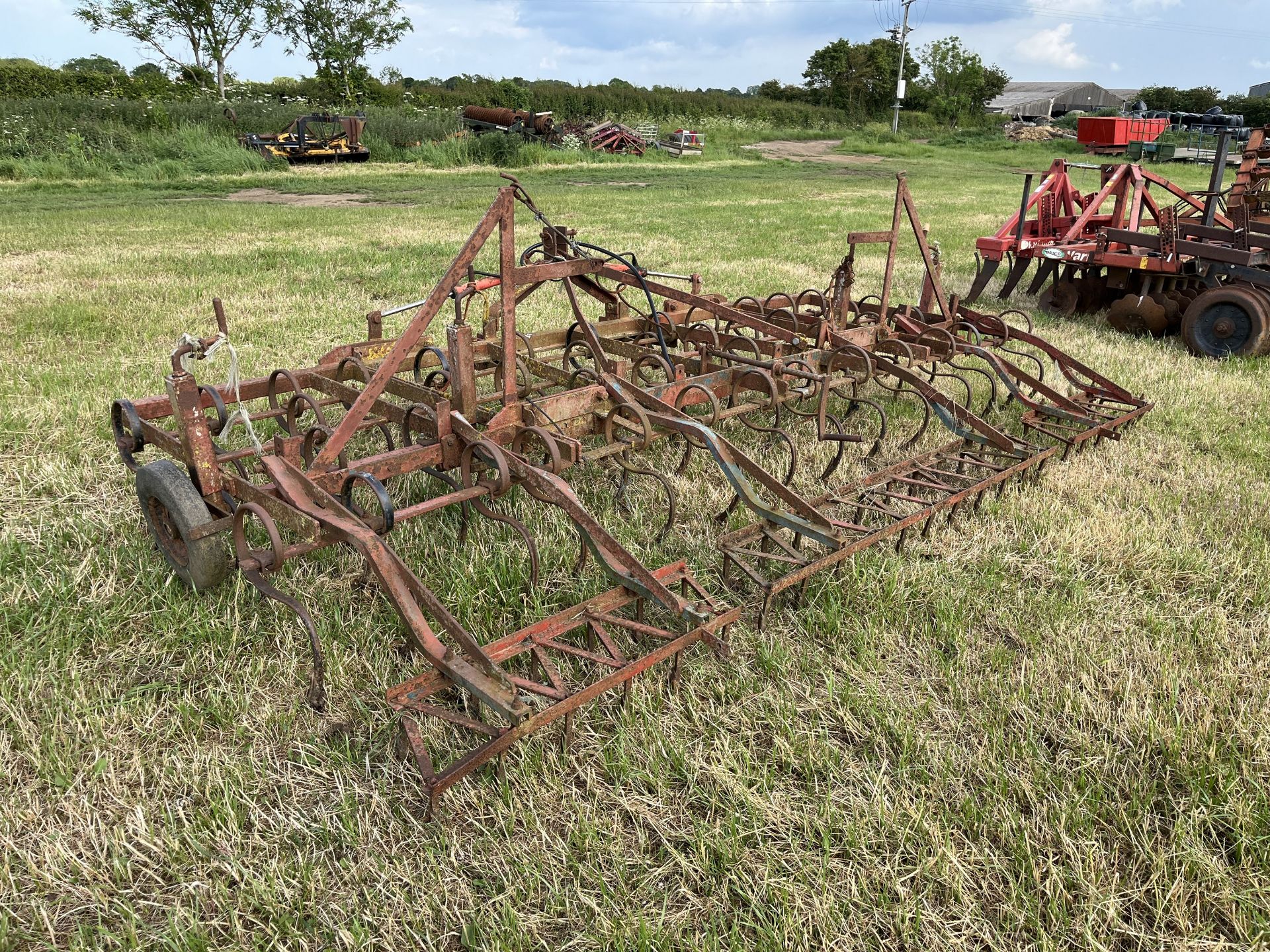 4.5m hydraulic folding triple K cultivator - Image 3 of 3
