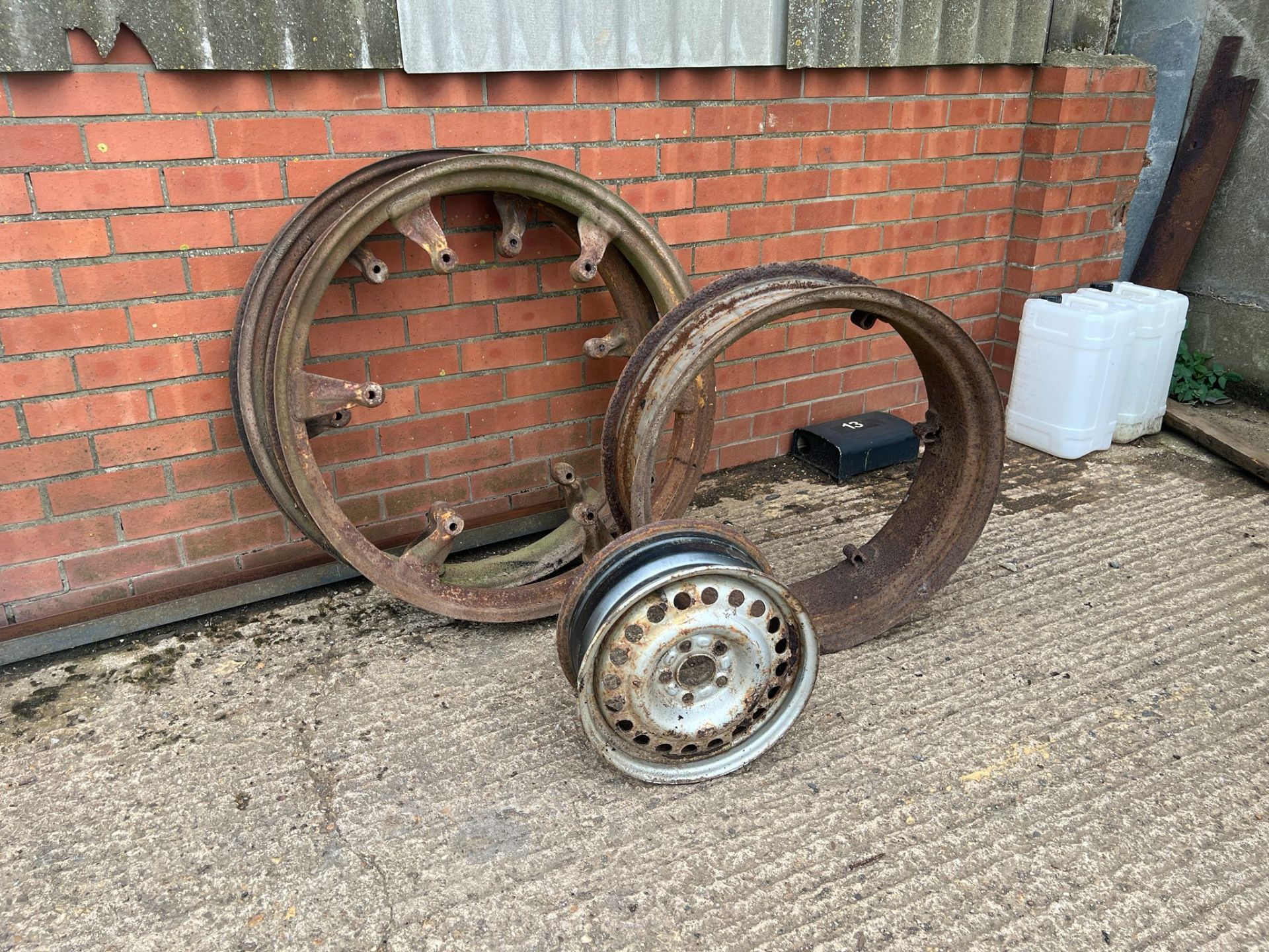 Selection of wheels - Pr of Massey Ferguson row crop rear wheels, single Massey Ferguson front row - Image 5 of 8