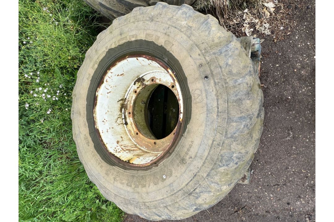 Flotation tyres & wheels - 600/55R22.5 - Image 3 of 4