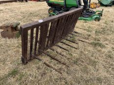 Slewtic muck fork - JCB brackets