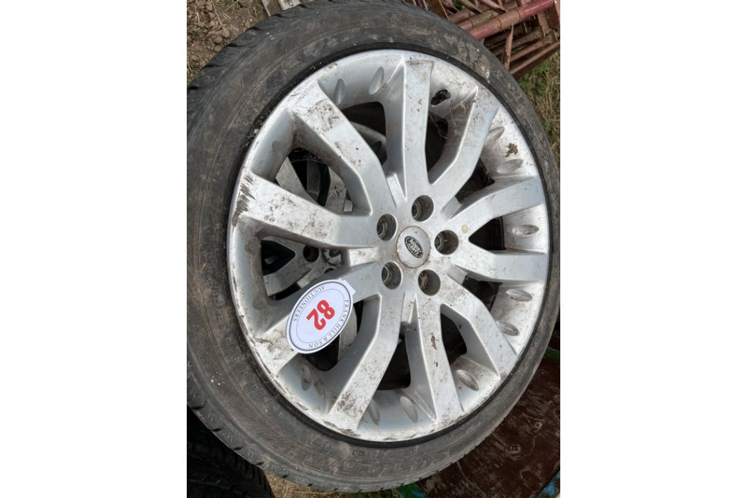 4 Landrover wheels & tyres 275/40R20 - Image 2 of 2