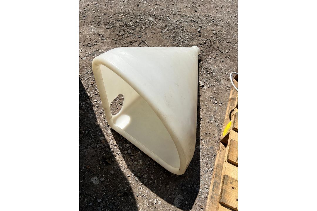 Larger adlib feeder hopper - Image 2 of 2