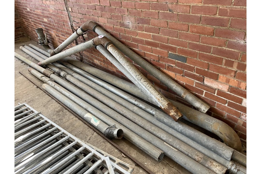 Heap of feeder pipes - Image 3 of 3