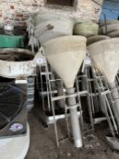 4 Echberg Maximat double sided feeders/drinkers