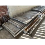 Heap of pig partitions